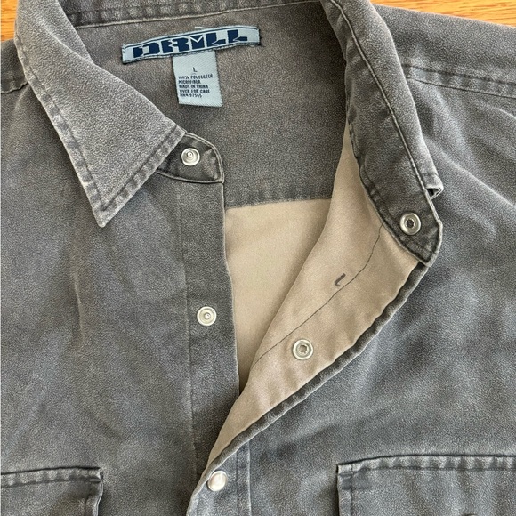 DRILL Shirt Men’s Large Gray Button Down Microfiber Top Pockets Flaws Shown Pics - Picture 5 of 11